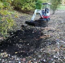 Scrapes being dug at Foxglove Way, Brmypton