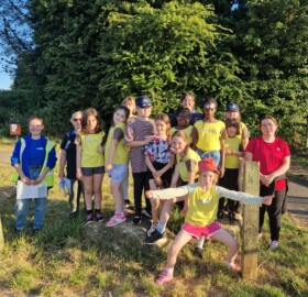 6th Yeovil Brownies Group photo during their stroll along Riverside Walk with YRCT